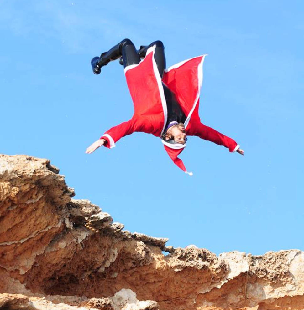Christmas Cliff Jumping in Ibiza - Best Time
