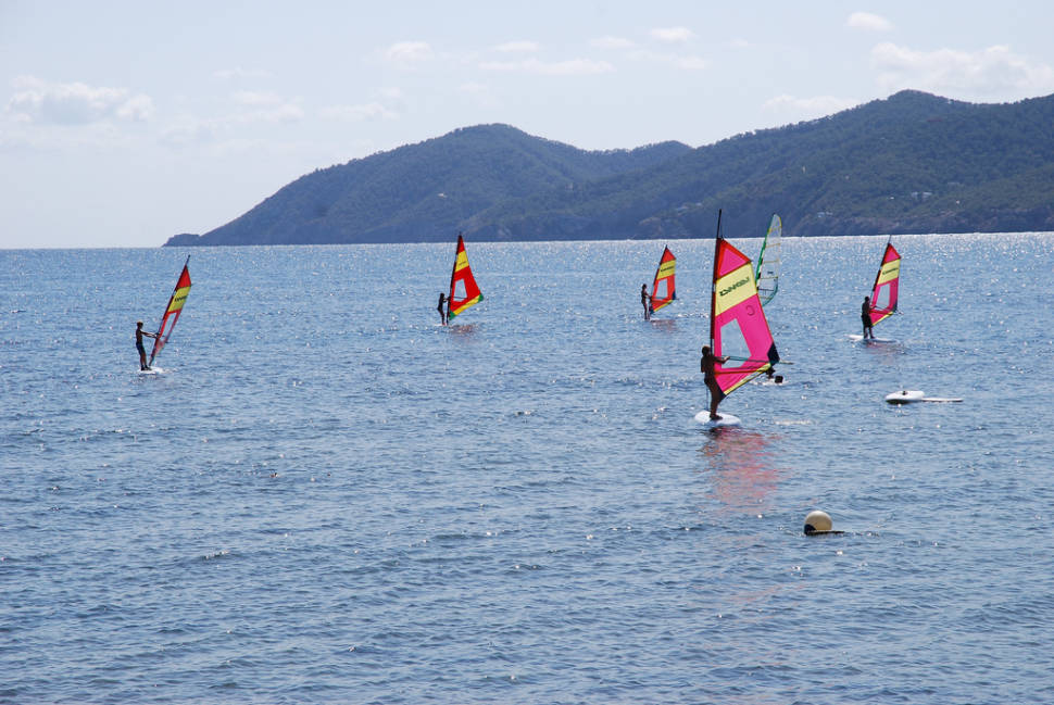 Windsurfing and Kitesurfing in Ibiza - Best Time