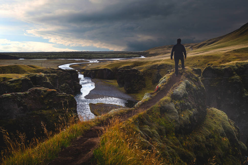 Best time for Fjaðrárgljúfur Canyon in Iceland