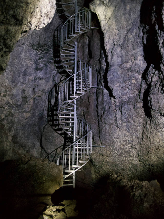 Vatnshellir lava tube, Snæfellsjökull National Park, West Iceland