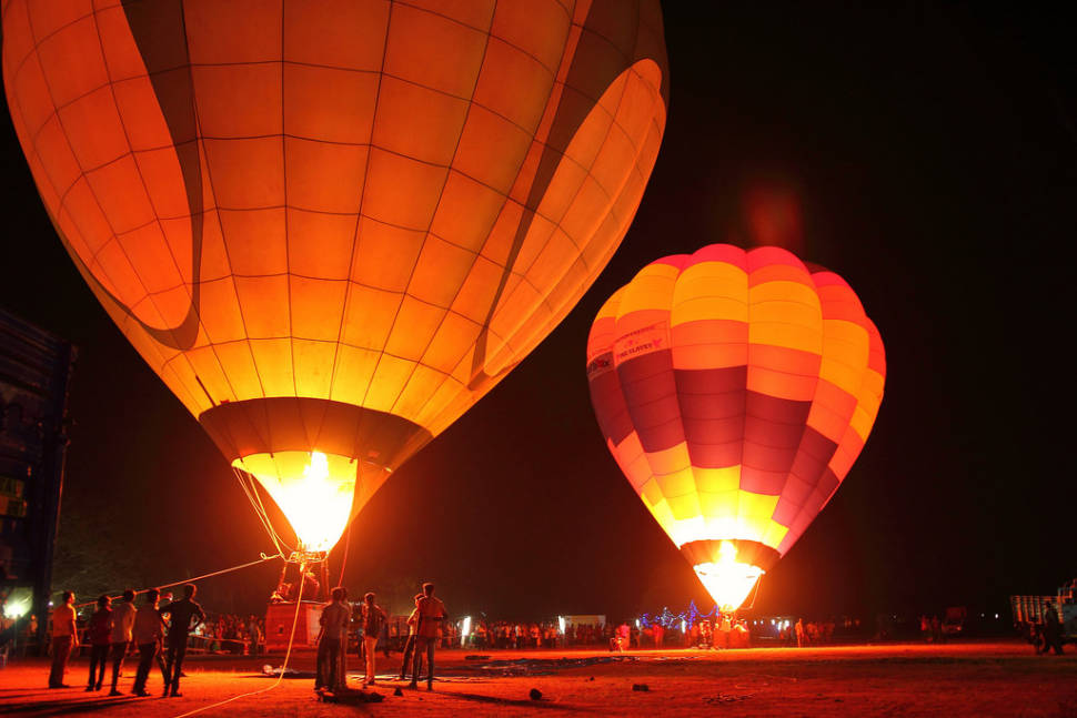 Hot Air Ballooning in India - Best Season