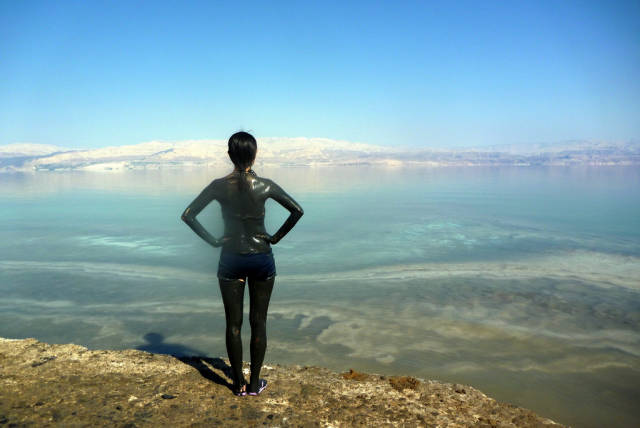 Many people believe that the mud of the Dead Sea has special healing and cosmetic uses.