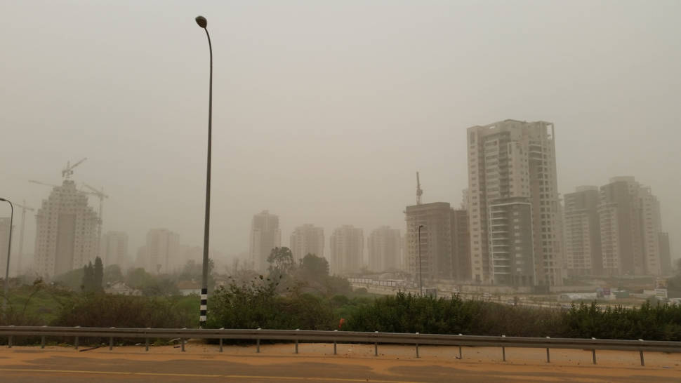 Dust Storms in Israel - Best Season