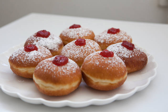 Sufganiyot in Israel - Best Season