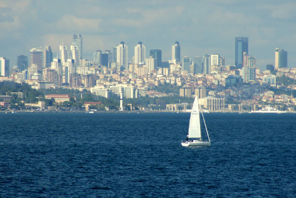 Sailing in Istanbul - Best Season