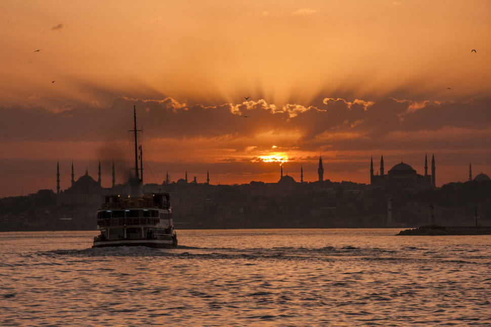 Best time for Sailing in Istanbul