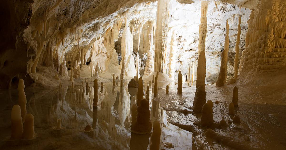 Frasassi Caves (Grotte di Frasassi), Genga in Italy - Best Time