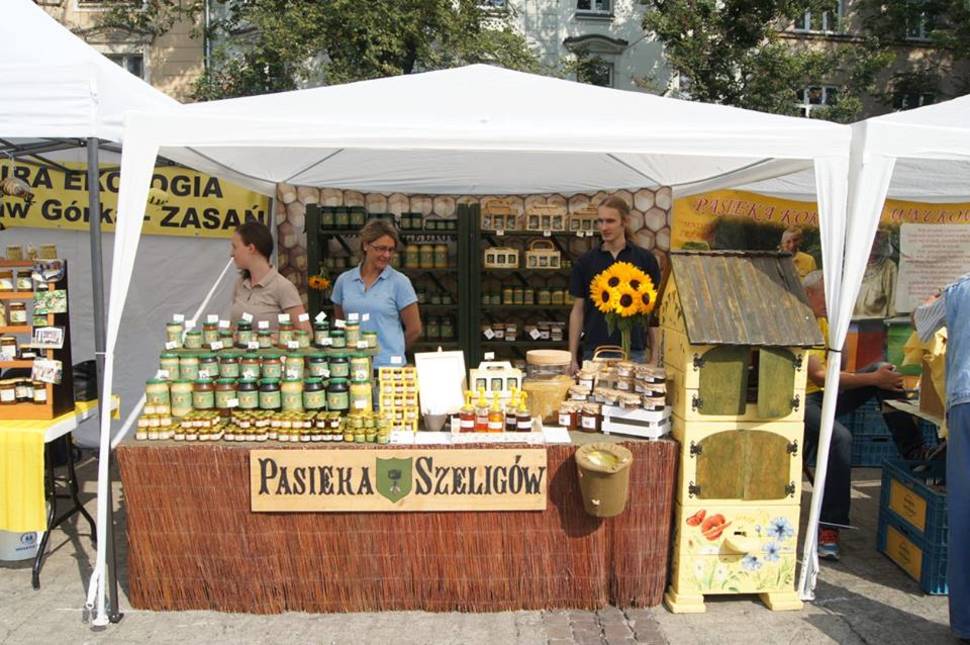 Krakow Honey Harvest – Bee-Keepers Festival in Krakow - Best Season