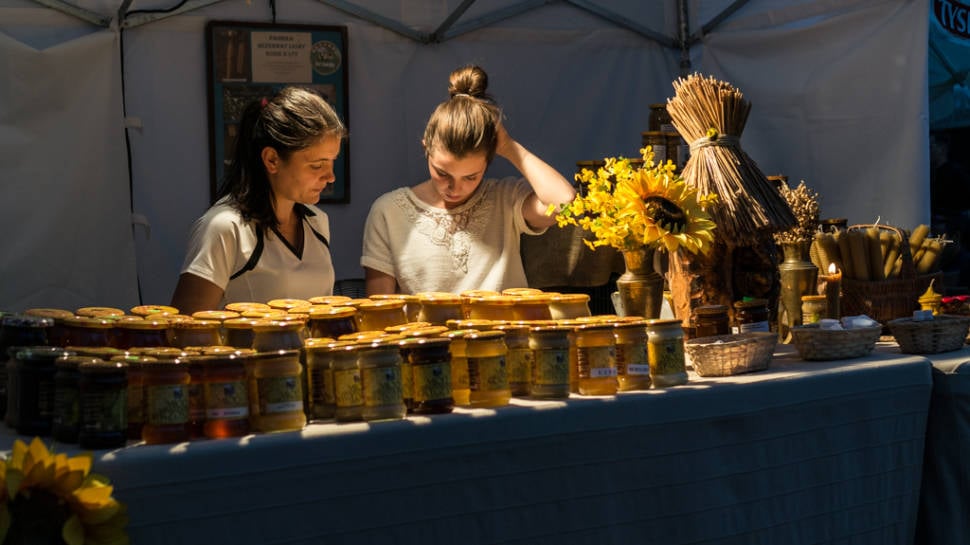 Krakow Honey Harvest – Bee-Keepers Festival in Krakow - Best Time