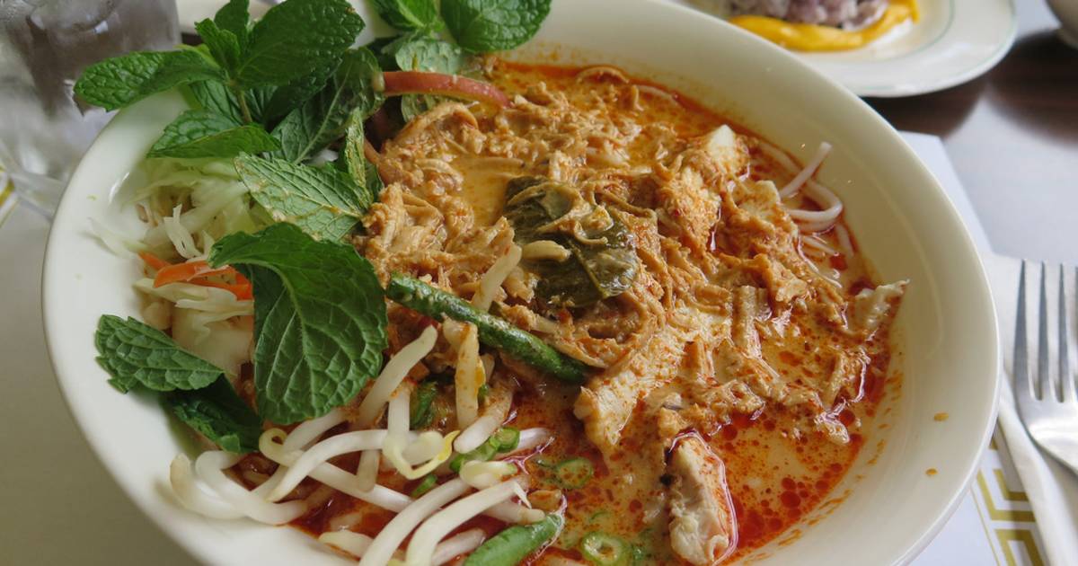 Khao Poun Soup in Laos - Best Time