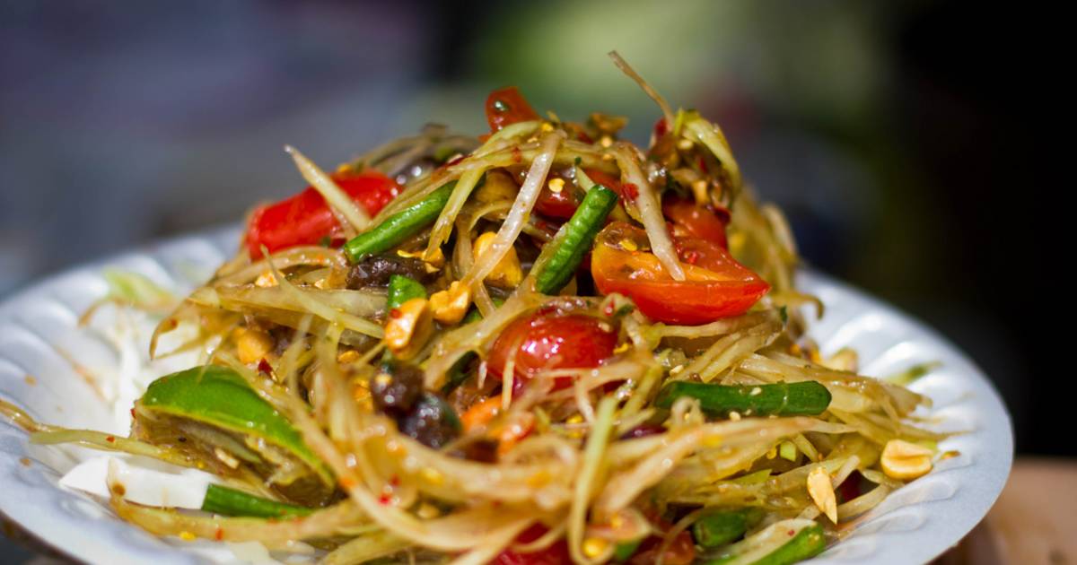Tam Mak Houng or Papaya Salad in Laos - Best Time
