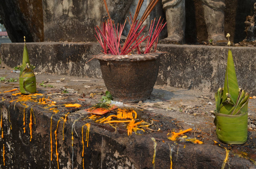 Best time for Xieng Khuan or Buddha Park in Laos