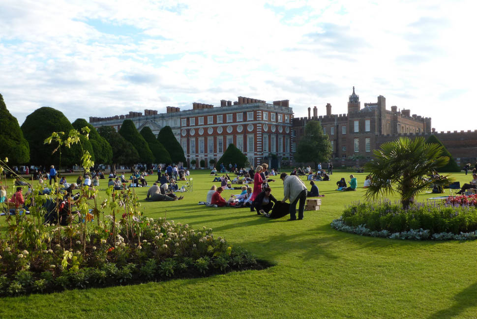 Hampton Court Palace Festival in London - Best Season