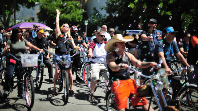 Pasadena Doo Dah Parade in Los Angeles - Best Season