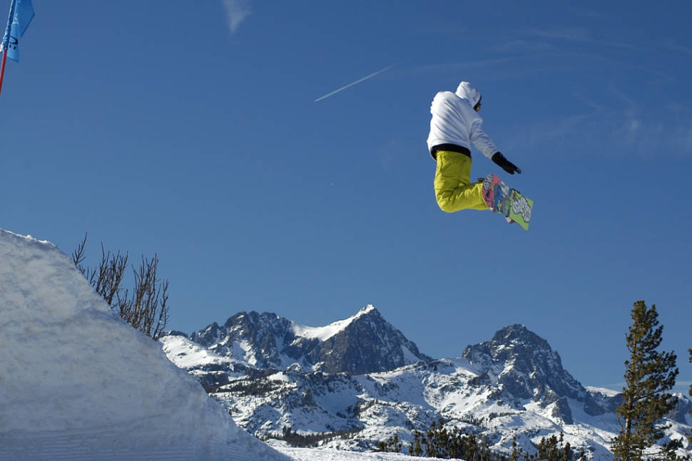 Skiing and Snowboarding in Los Angeles - Best Season