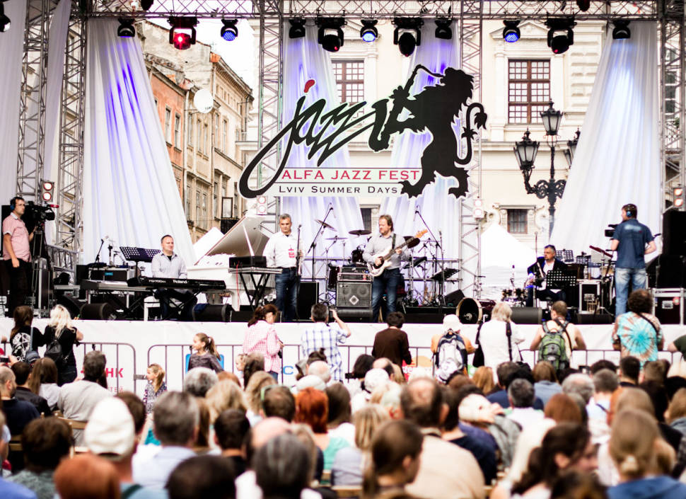 Open-air stage on the Market Square (Rynok Square)