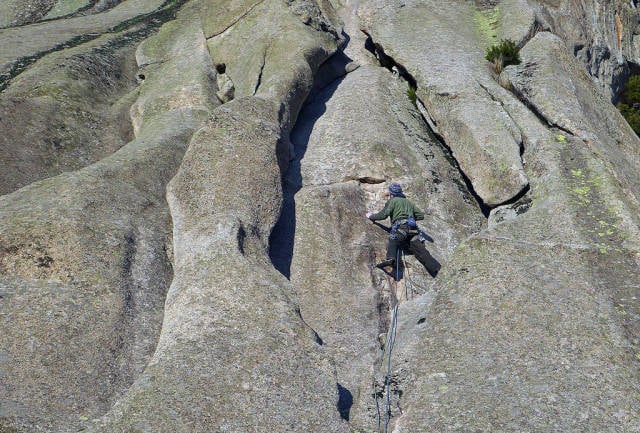 Best time for La Pedriza Climbing in Madrid