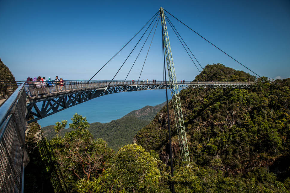 The SkyBridge is supported by a 82m high pylon