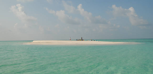 A Sand Bank near the uninhabited Island of Kakairidhoo in Shaviyani.