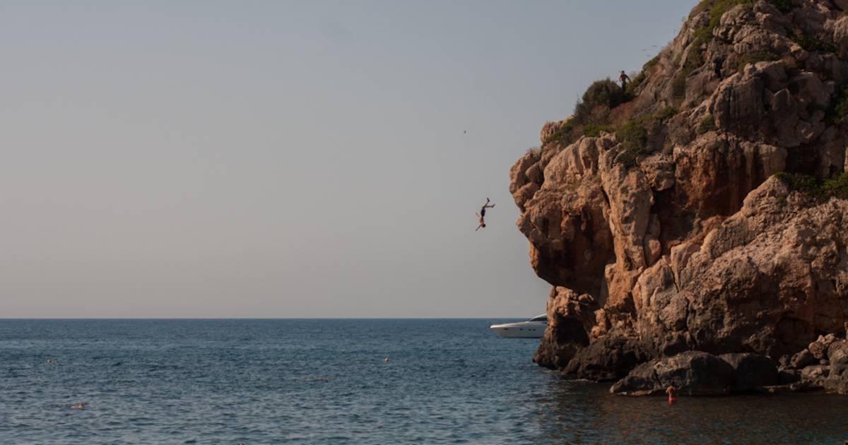 Cliff Jumping in Mallorca - Best Time