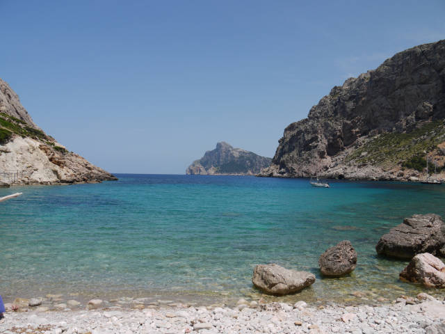 Calm waters of Cala Boquer