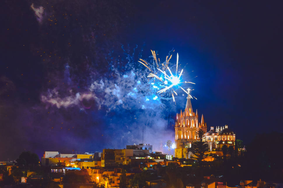 Best time for Fiestas de Octubre in Mexico
