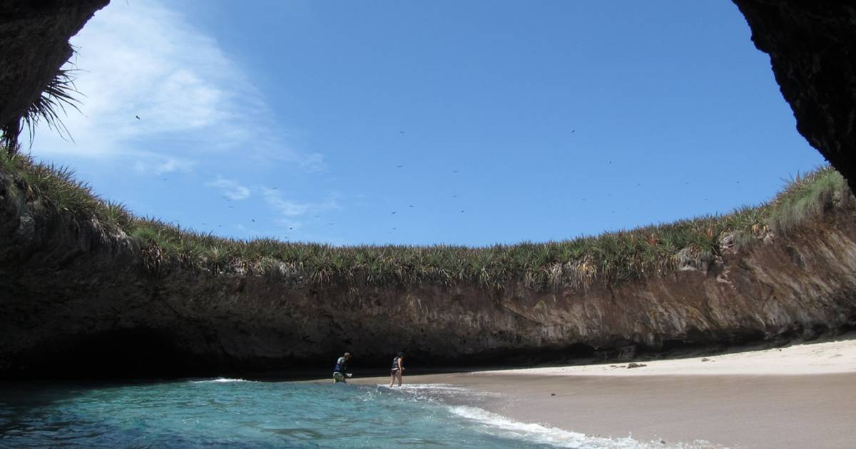 The Hidden Beach (Playa Del Amor) in Mexico - Best Time