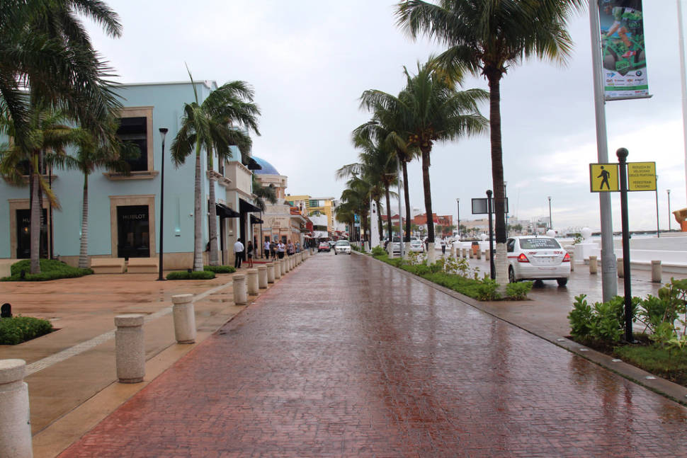 Rain and Hurricane Season (Summer) in Mexico - Best Season