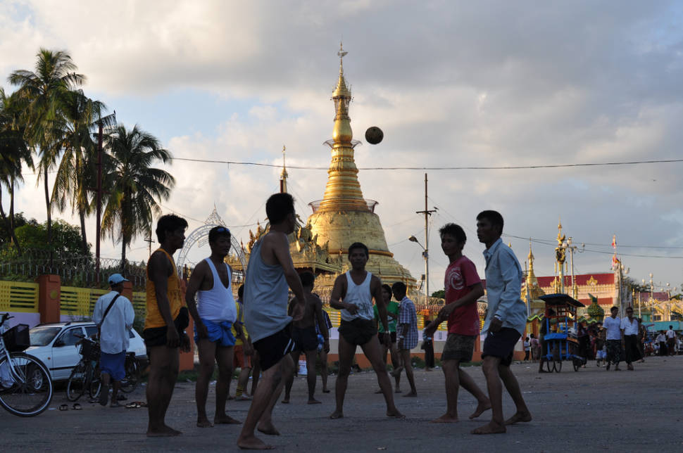 Chinlone in Myanmar - Best Season