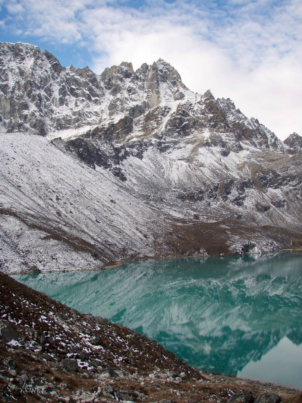 Best time for Observing Everest from the Gokyo Lakes in Nepal