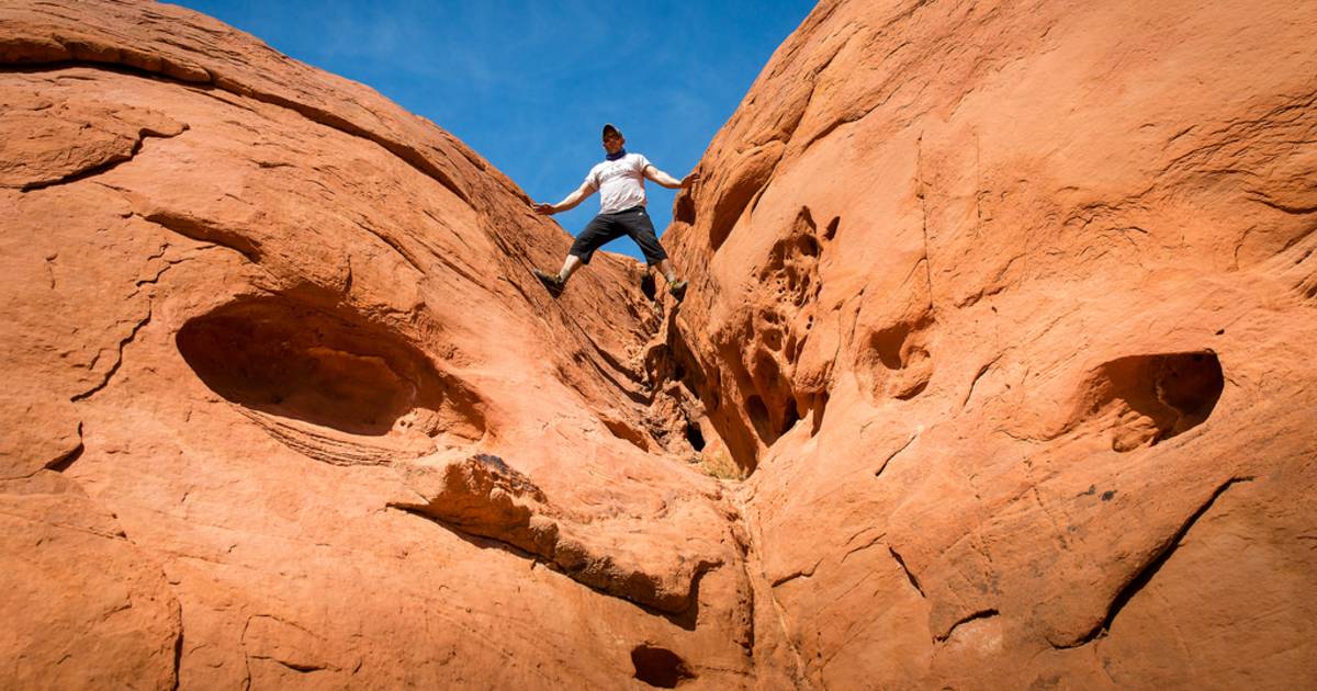 Hiking in the Valley of Fire in Nevada - Best Time