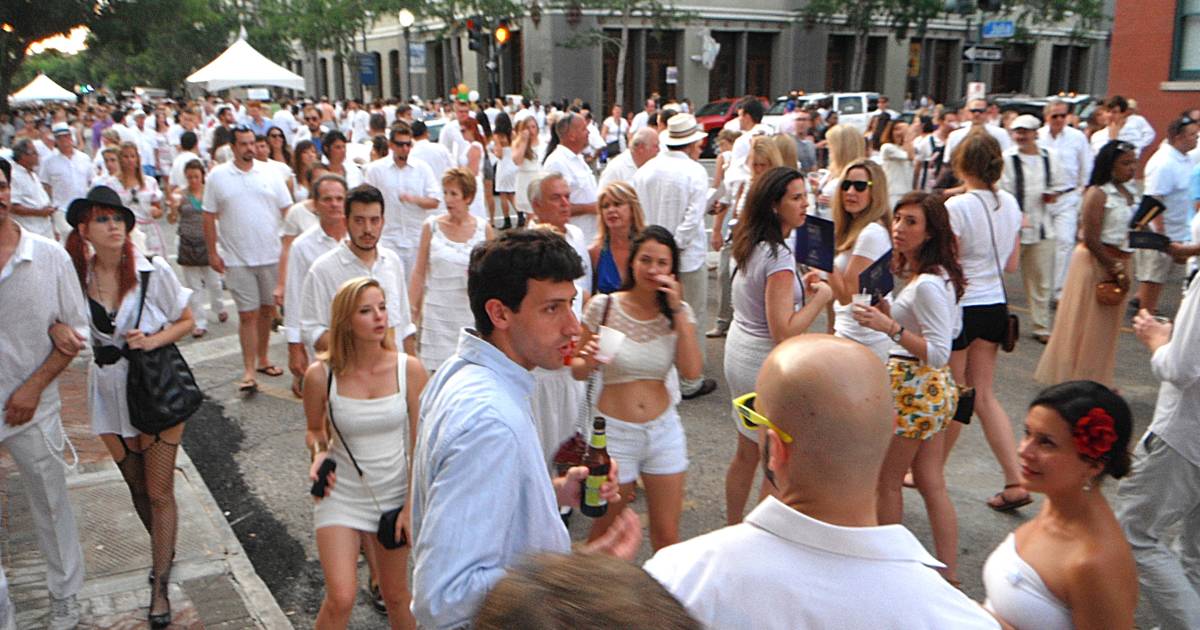 White Linen Night in New Orleans - Best Time