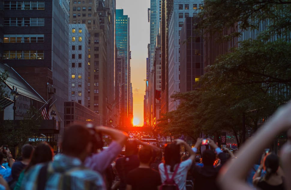 Manhattanhenge in New York - Best Season