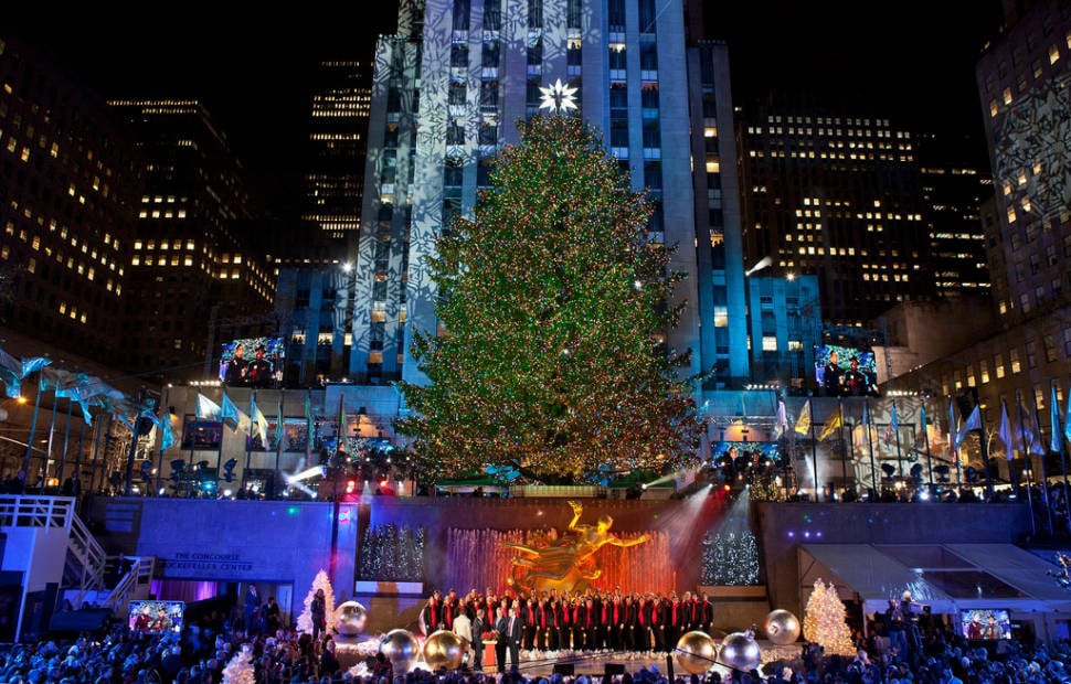 Rockefeller Center Christmas Tree 20182019 in New York Dates & Map