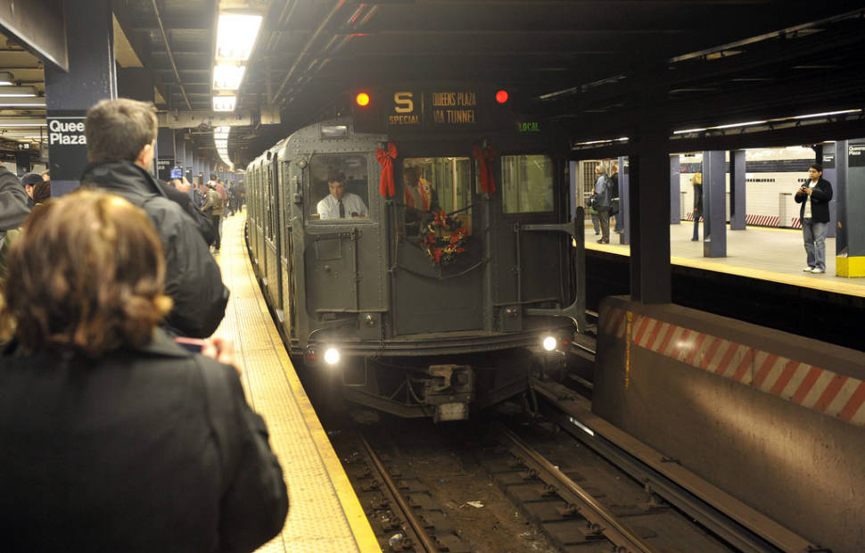 Vintage Trains and Buses in New York - Best Time