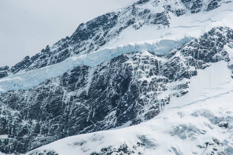 Climbing Mount Cook in New Zealand - Best Season