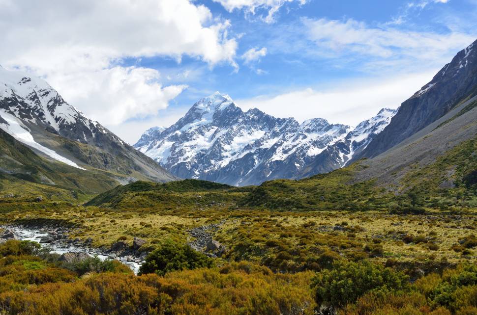 Climbing Mount Cook in New Zealand - Best Time