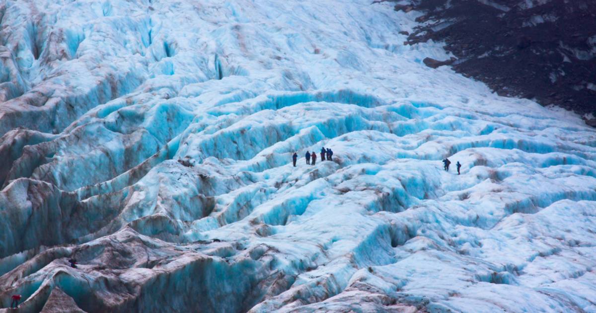 Hiking through the Glaciers in New Zealand - Best Time
