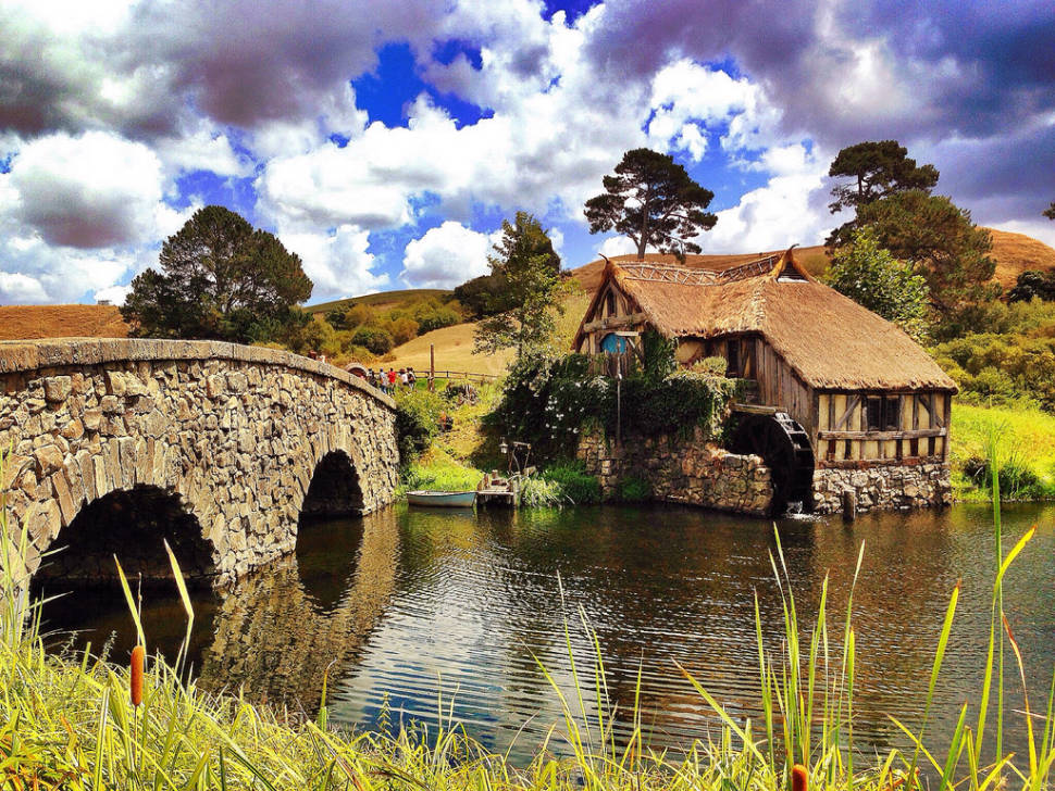 Best time to see Hobbiton in New Zealand