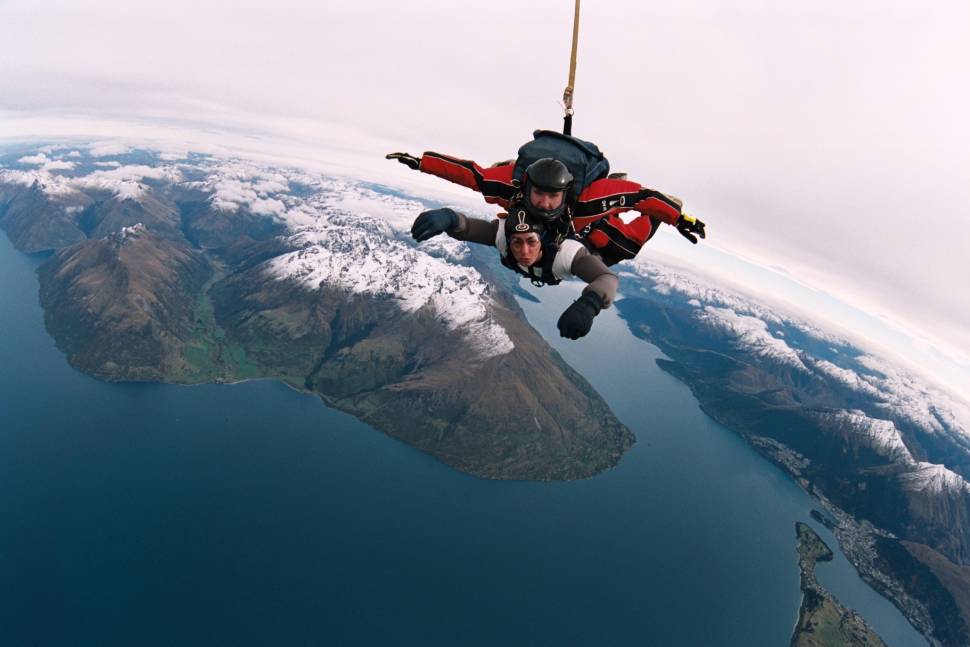Skydiving in Queenstown in New Zealand - Best Time