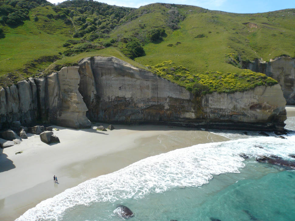 Best time for Tunnel Beach, Dunedin in New Zealand