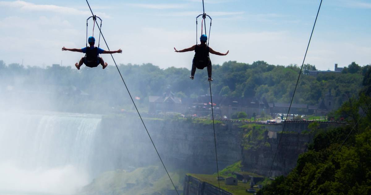 MistRider Zipline in Niagara Falls - Best Time