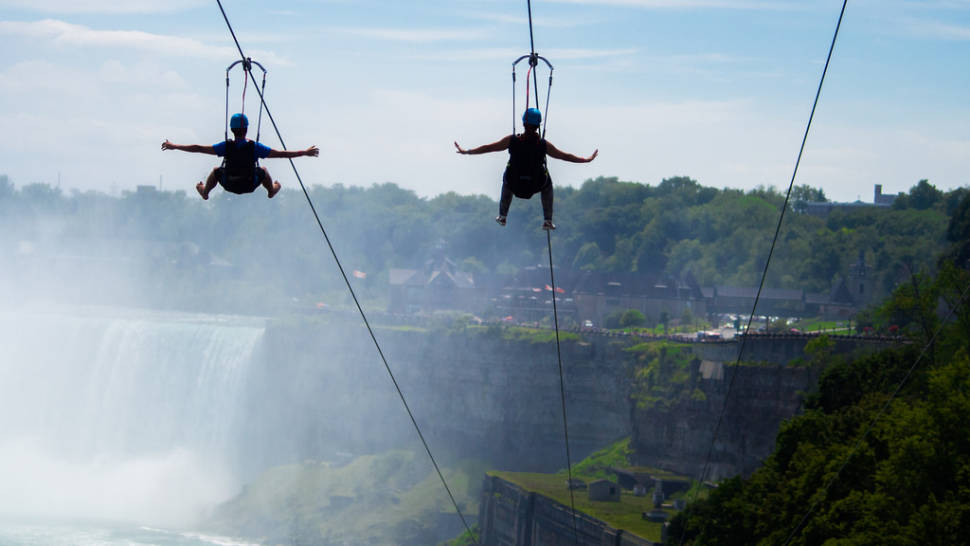 MistRider Zipline in Niagara Falls - Best Time