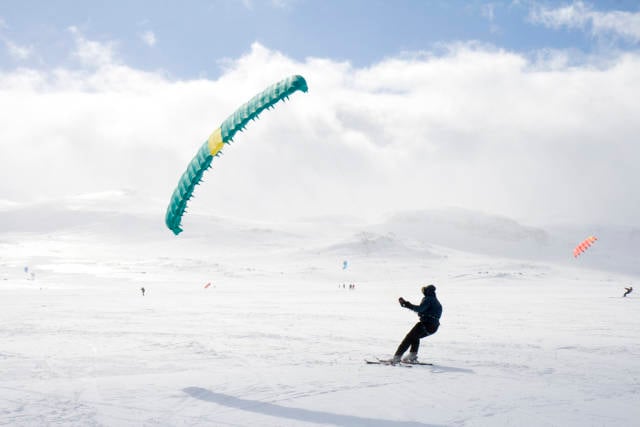 Snow Kiting in Norway - Best Time