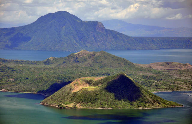 Taal Volcano in Philippines - Best Season