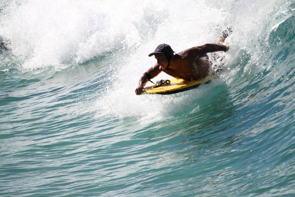 Surfing in Phuket - Best Time