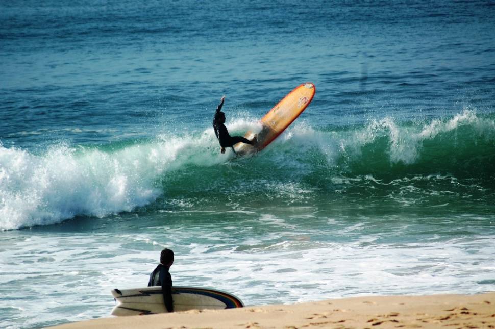 Surfing Atlantic in Portugal - Best Season