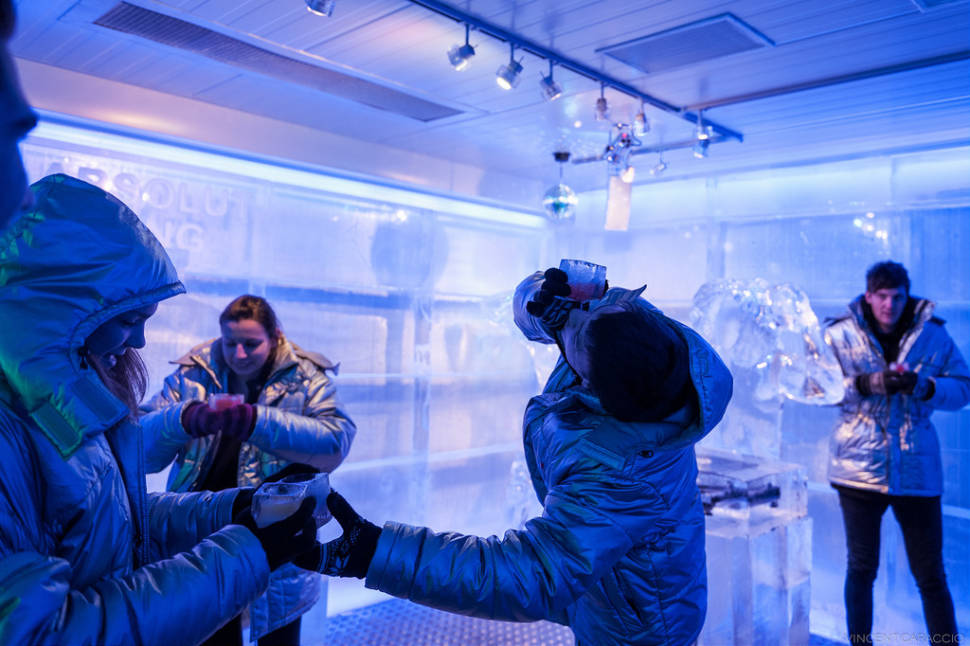 Best time for Chilling in the Ice Pub in Prague