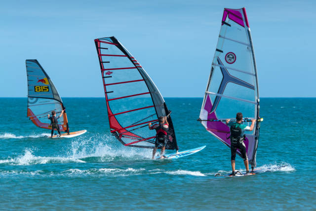 Kitesurfing and Windsurfing in Provence & French Riviera - Best Season