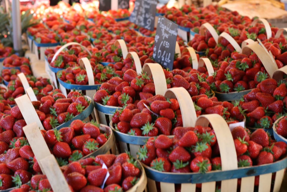 Strawberry Harvest and Fête de la Fraise in Provence & French Riviera - Best Time